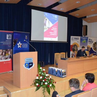 VII Ogólnopolska Konferencja Studenckich Kół Naukowych - Państwowa Wyższa Szkoła Zawodowa w Tarnowie.